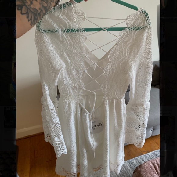 White Dress - Picture 4 of 4